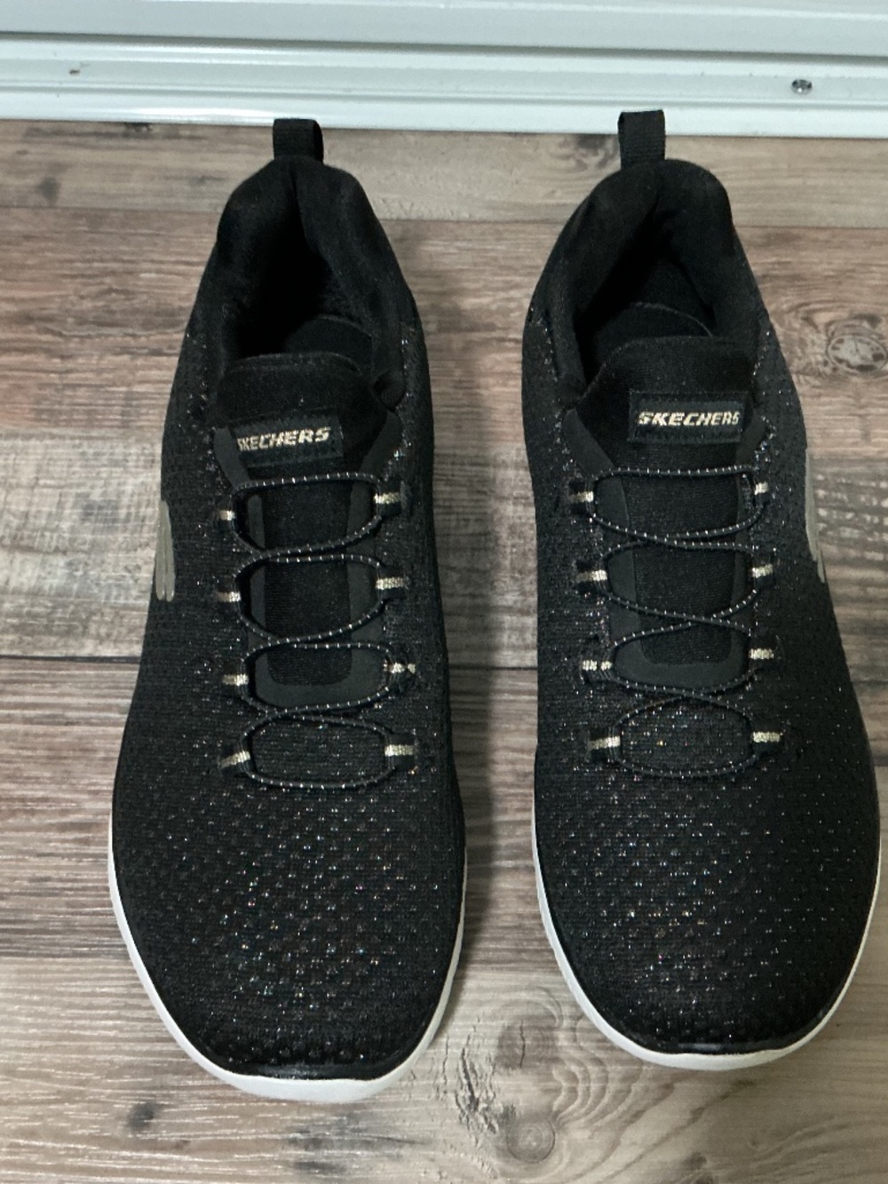 Skechers Summits Sneakers - 7.5